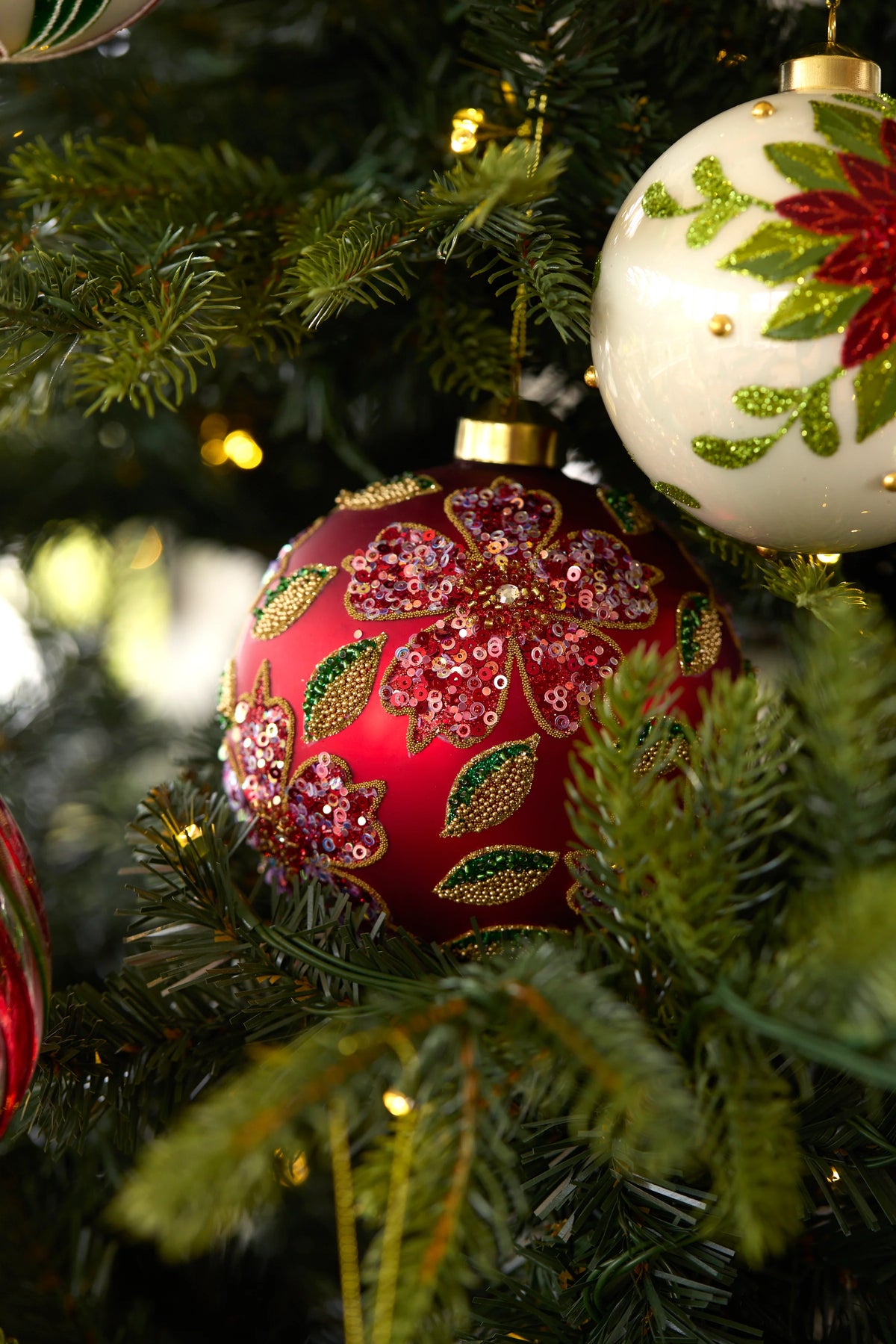 Beaded Poinsettia Round Bauble