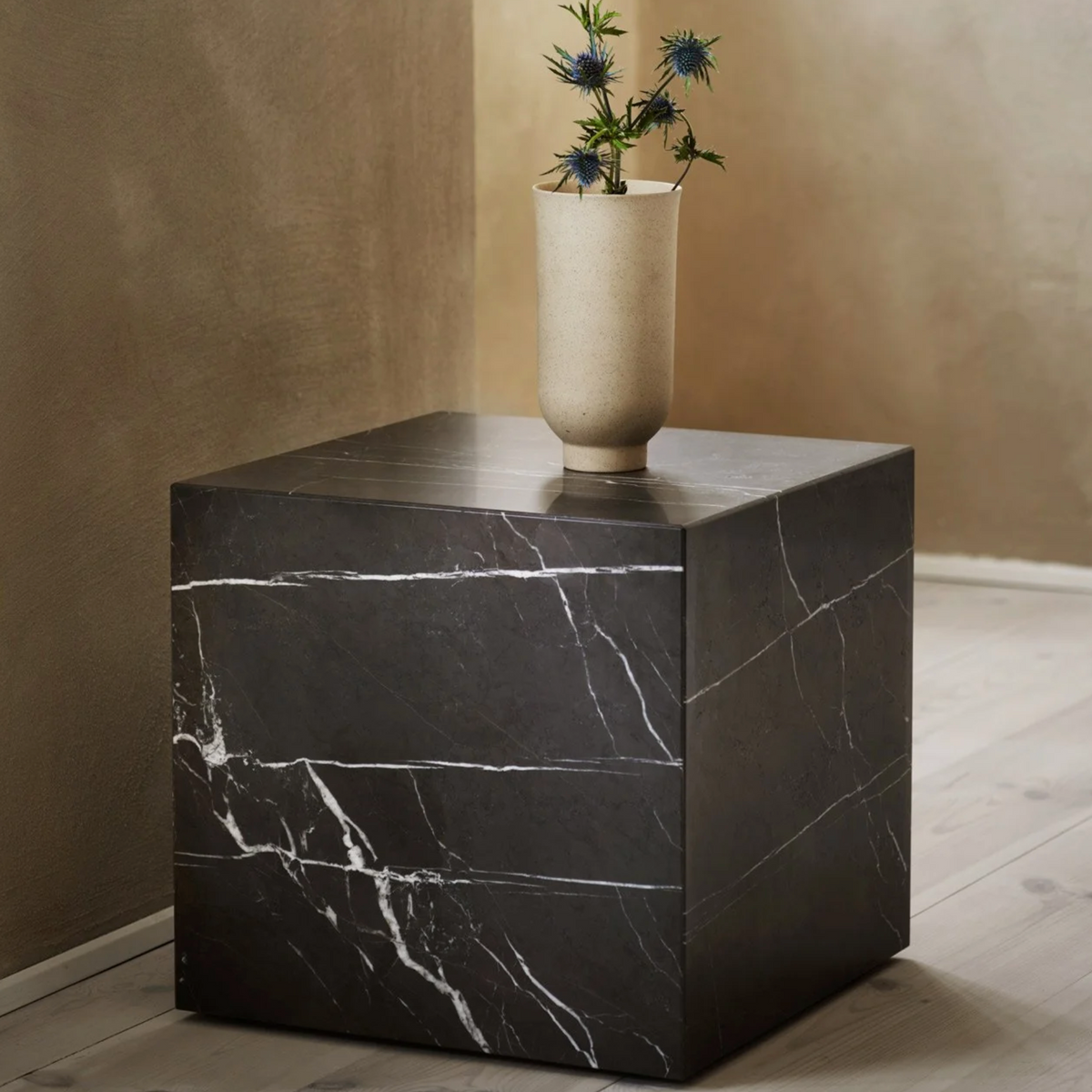 Plinth Cubic - Grey Marble Kendzo