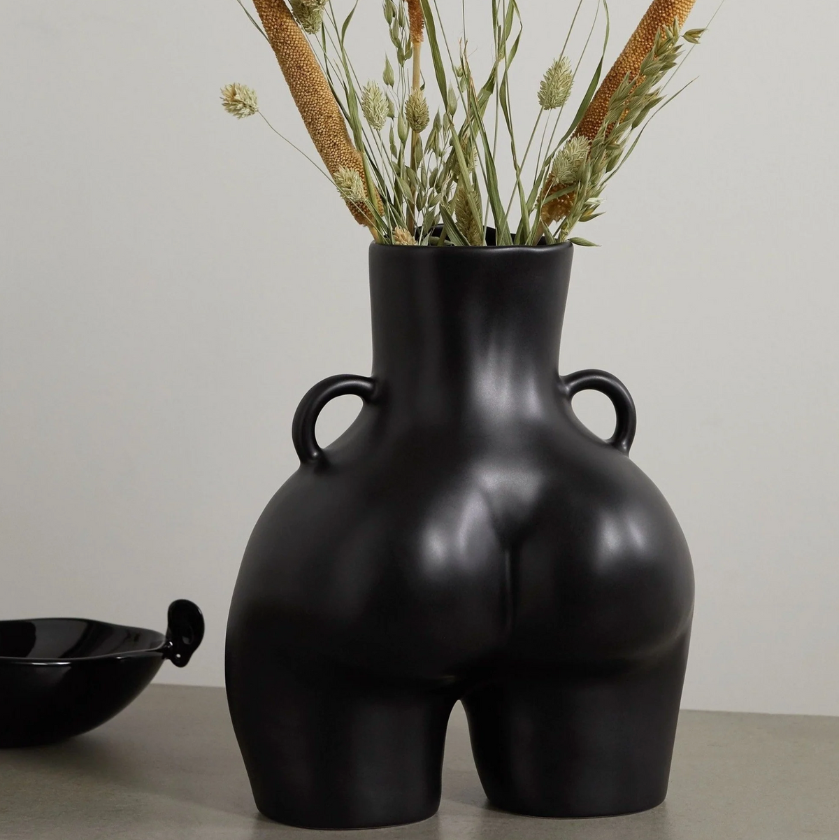 Love Handle Vase - Black