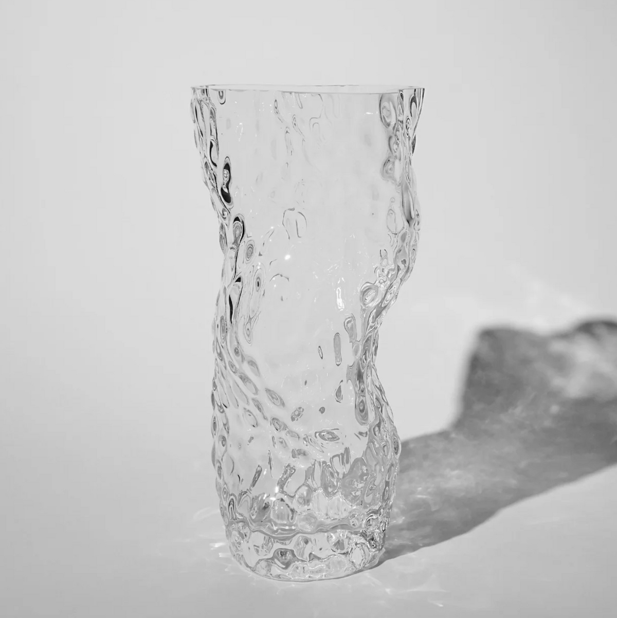 Ostrea Rock Glass Vase - Clear