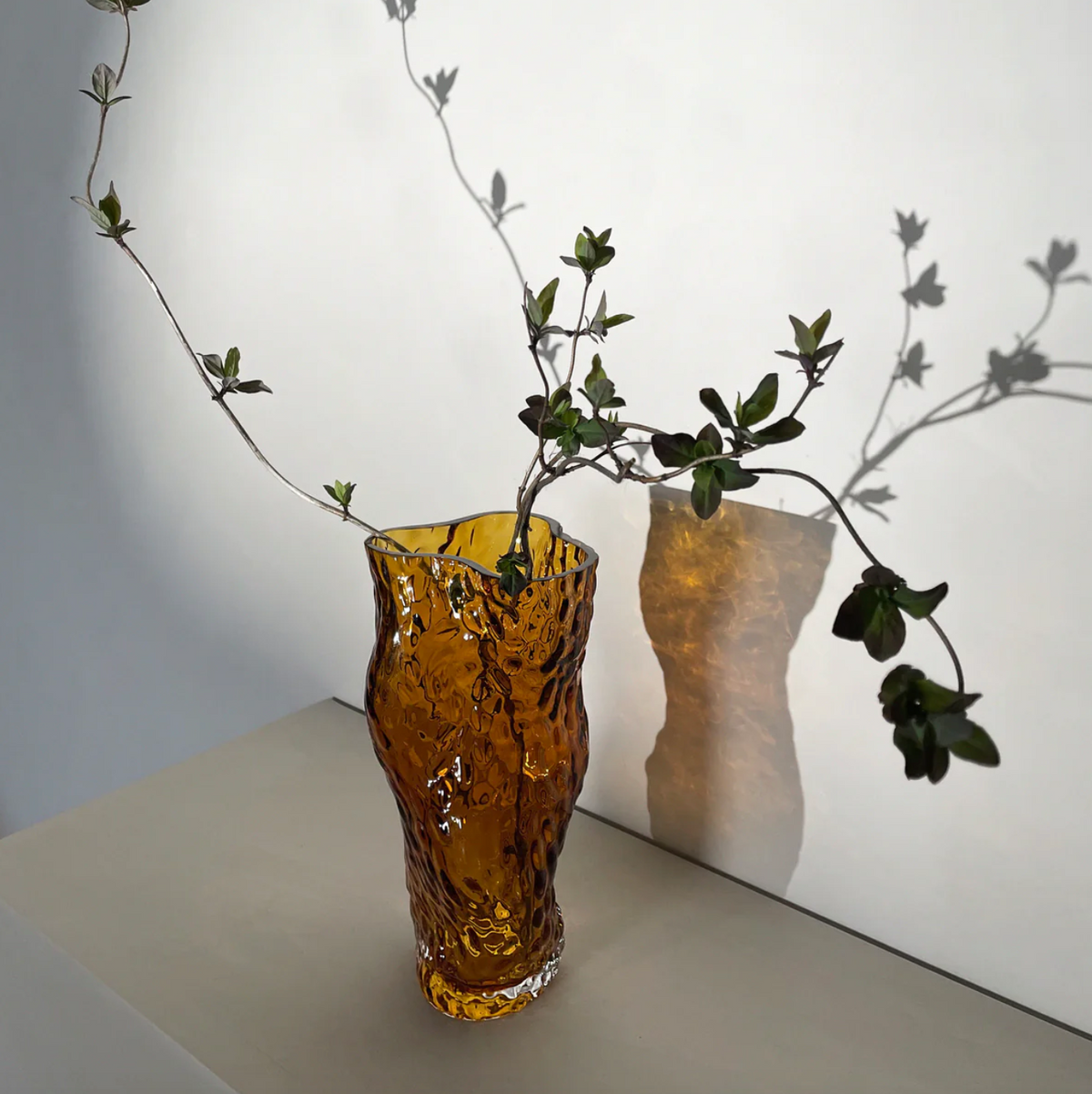 Ostrea Rock Glass Vase - Amber