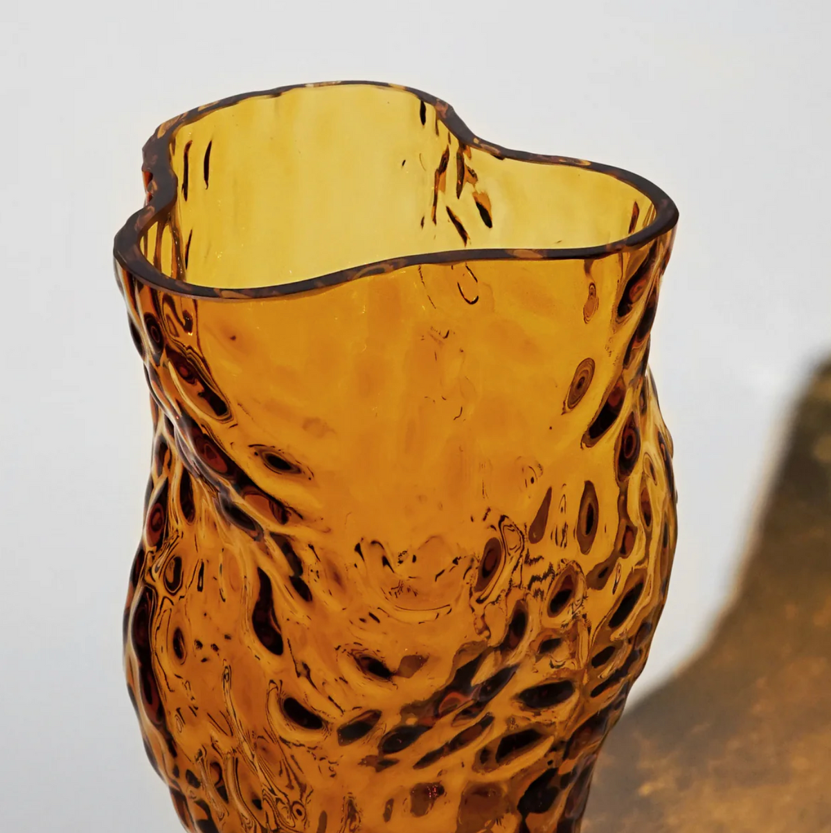 Ostrea Rock Glass Vase - Amber