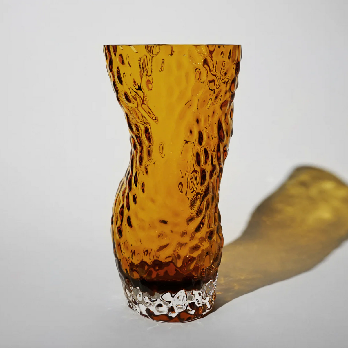 Ostrea Rock Glass Vase - Amber