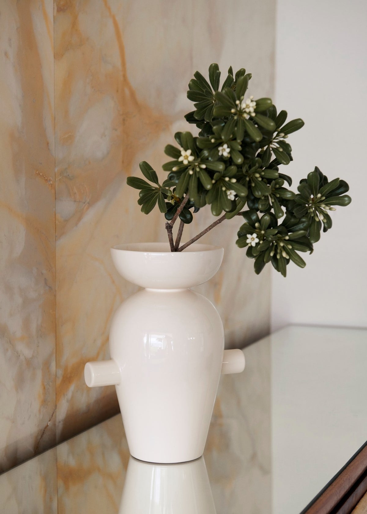Momento Vase JH40 | Cream
